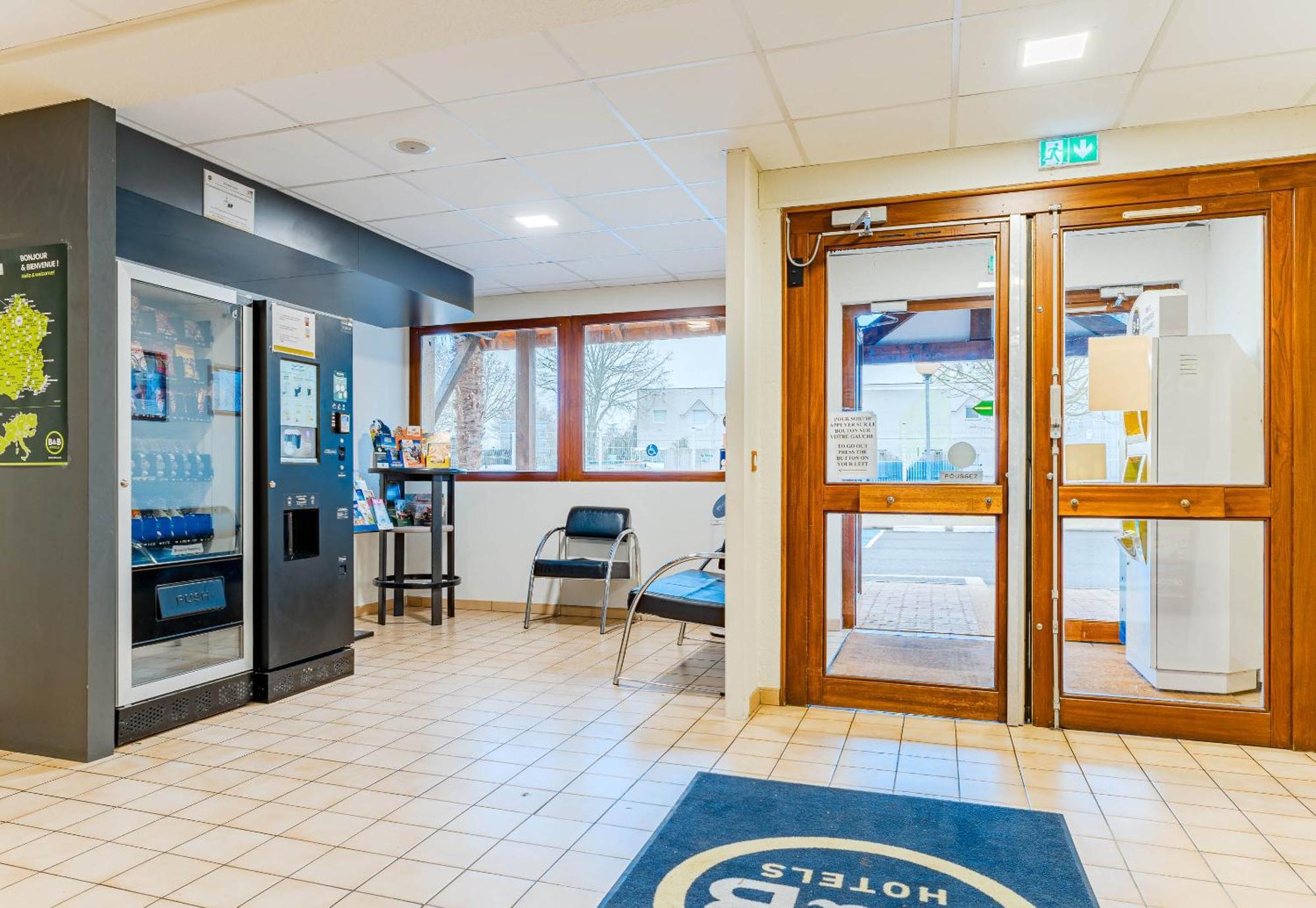B&B Hotel Châtellerault Zewnętrze zdjęcie