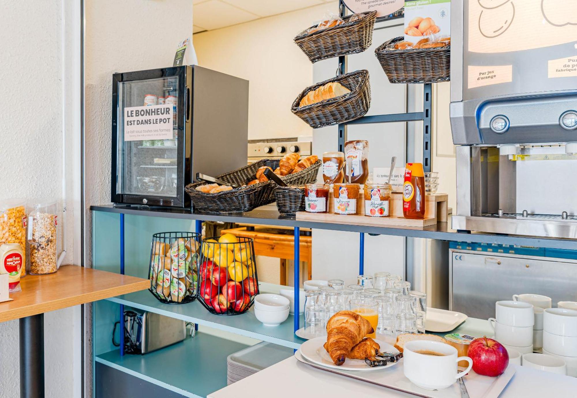 B&B Hotel Châtellerault Zewnętrze zdjęcie