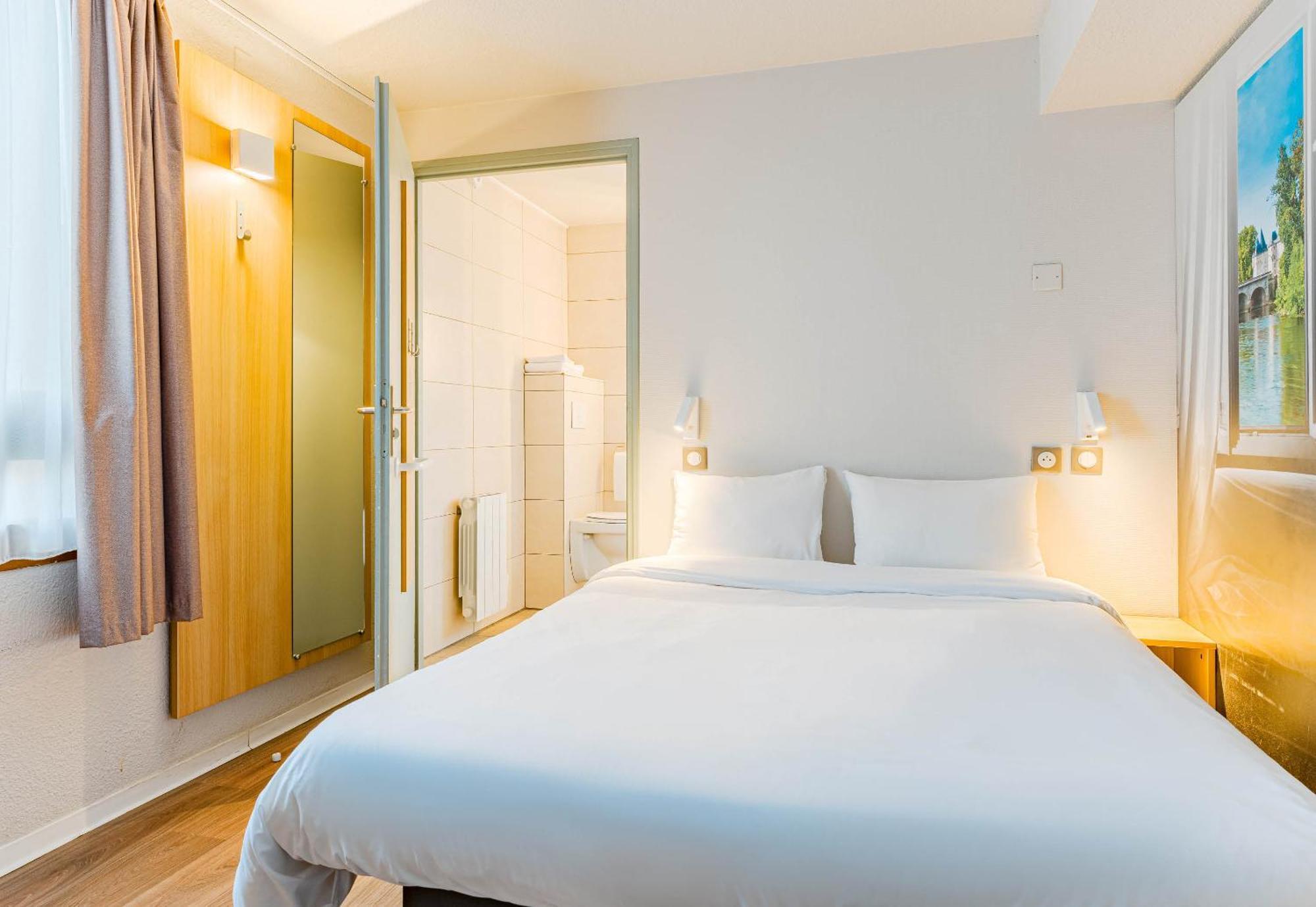 B&B Hotel Châtellerault Zewnętrze zdjęcie