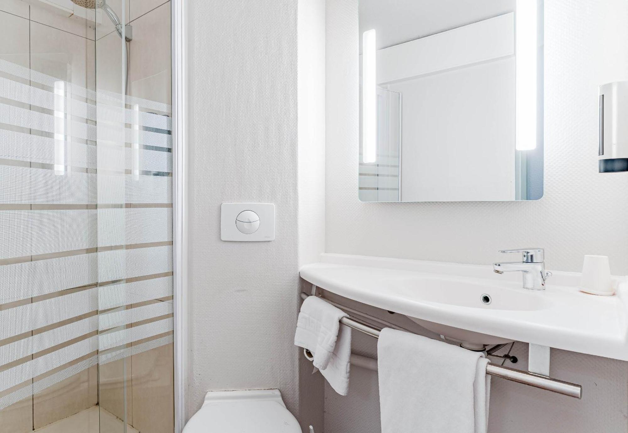 B&B Hotel Châtellerault Zewnętrze zdjęcie