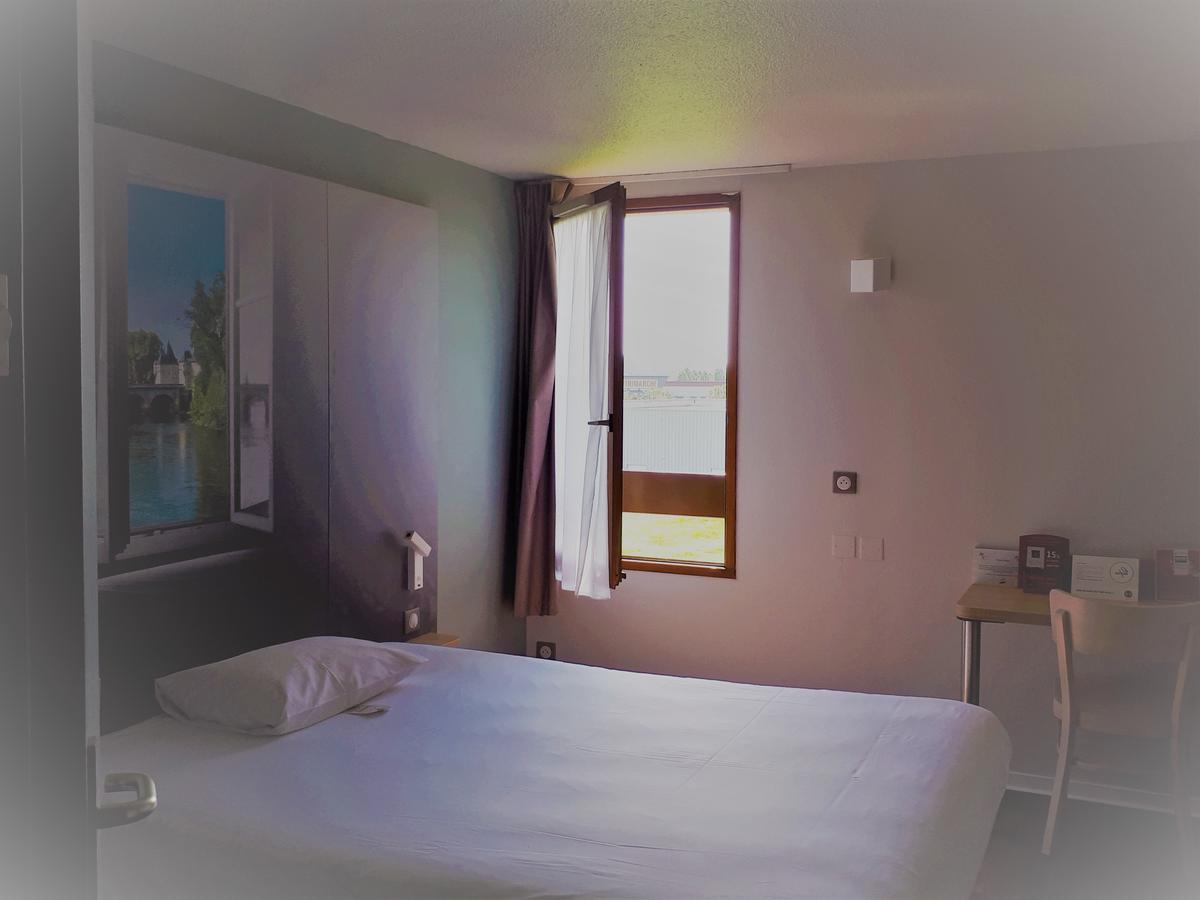 B&B Hotel Châtellerault Zewnętrze zdjęcie