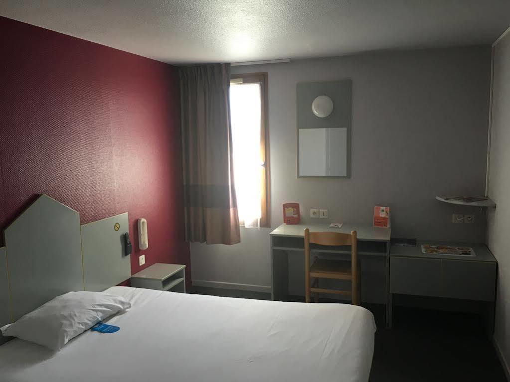B&B Hotel Châtellerault Zewnętrze zdjęcie