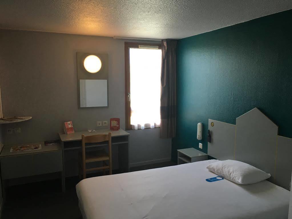 B&B Hotel Châtellerault Zewnętrze zdjęcie